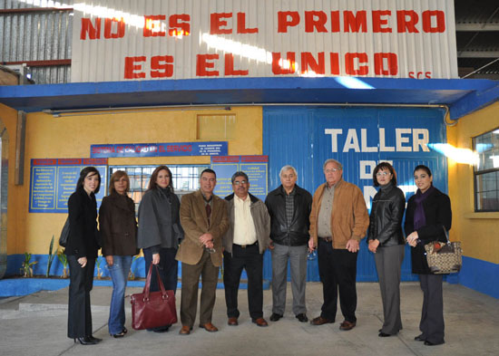 Visita alcalde Raúl Vela  la empresa Baleros y Maquinados 