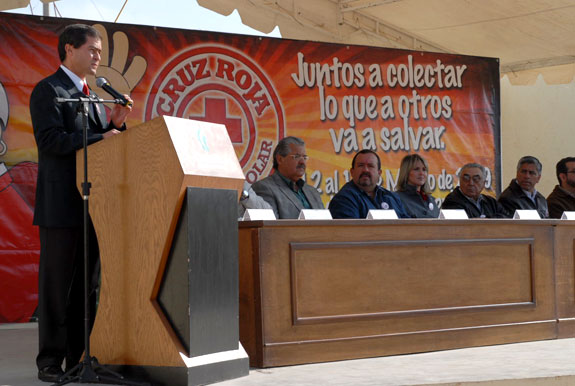 La presidenta del DIF Coahuila da inicio oficial a la colecta escolar 2009 de la Cruz Roja