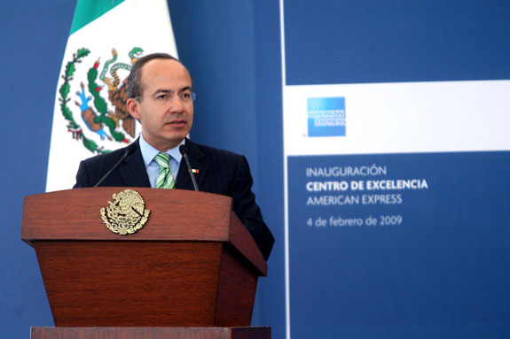 Llama Felipe Calderón a trabajar con unidad a favor del bienestar de los mexicanos