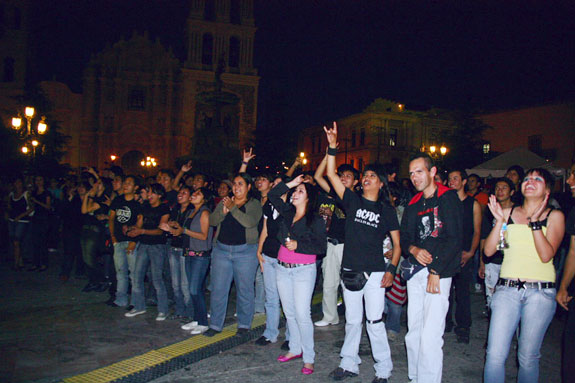 Con más de 150 mil asistentes, concluyó con éxito el Rockoahuila Fest 2009