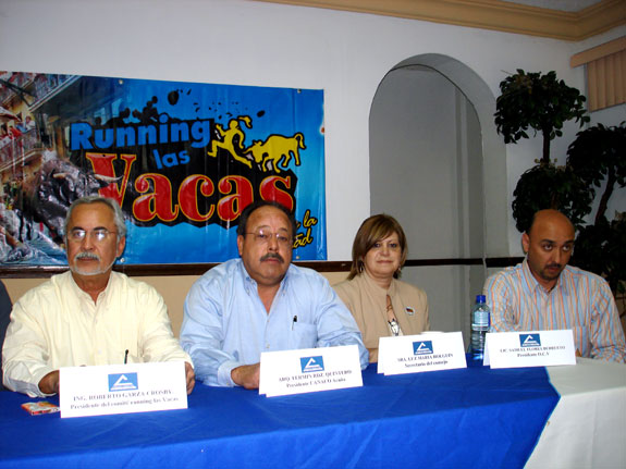 Roberto Garza, Fermín Rodríguez, Luz Ma. Holguín y Samuel Flores