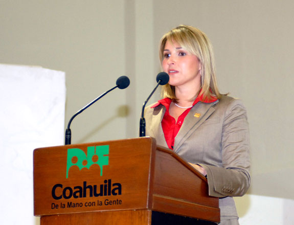 Rinde homenaje DIF Coahuila a la labor altruista de Sylvia Mohundro