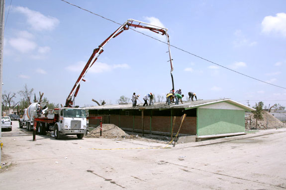 Se construyen en Coahuila casi 1.5 aulas diarias