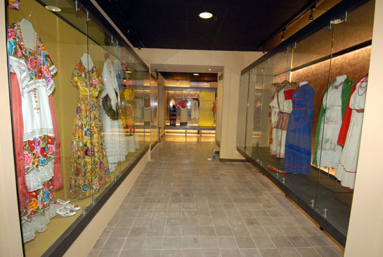 Museo del Sarape y Trajes Mexicanos en Saltillo, Coahuila