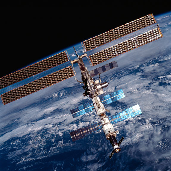 Estación espacial lista para tripulación de seis personas después de misión del Discovery