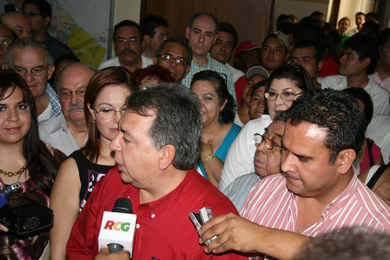 Alberto Aguirre Villarreal  precandidato del PRI a la presidencia municipal de Acuña 
