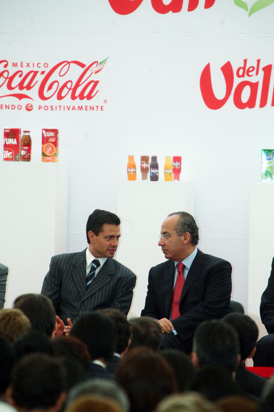 Anuncia el Presidente Calderón inversión de Coca Cola por 5 mil millones de dólares 