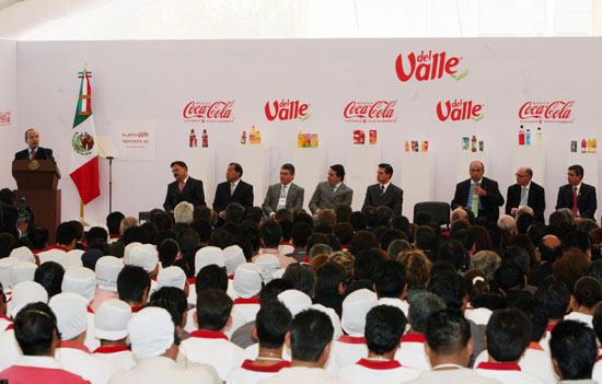 Anuncia el Presidente Calderón inversión de Coca Cola por 5 mil millones de dólares 