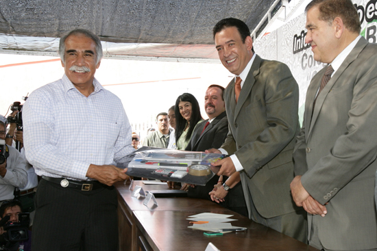Inaugura el Gobernador del Estado el COBAC “Carmen Elizondo de Ancira” en Monclova 