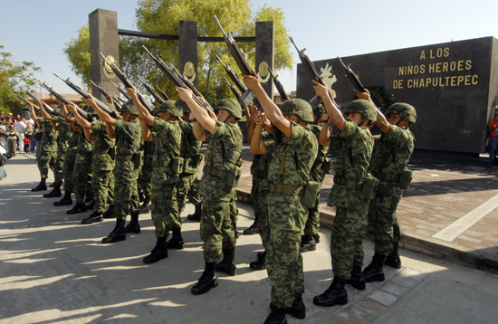 Autoridades civiles y militares conmemoran el 162  Aniversario de la Defensa del Castillo de Chapultepec 