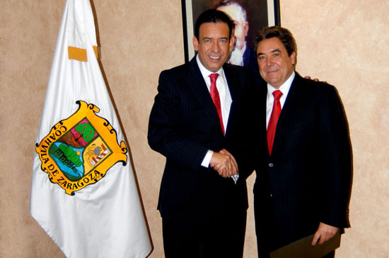 Entrega el gobernador nombramiento a Jorge Torres López como Secretario de Desarrollo Social 