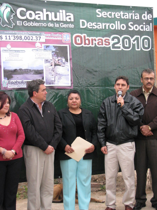 Inauguran Antonio Nerio y Secretario de Desarrollo Social  obras en la Humberto Moreira 
