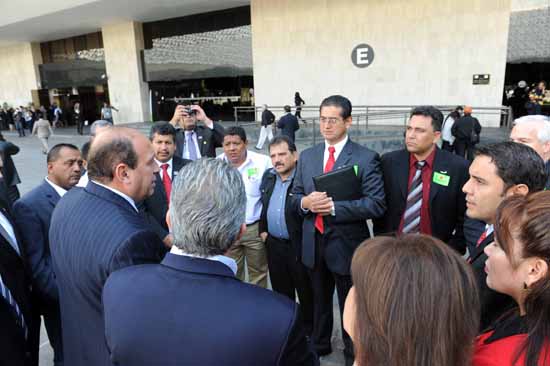 Alcaldes de diversos municipios de Coahuila, integrantes de la FENNAM, se reunieron con los diputados federales de su estado 
