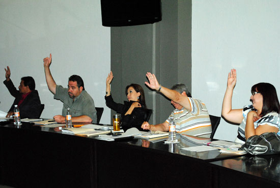 Regidores del Municipio de Acuña aprueban por unanimidadel Presupuesto de Ingresos 2011.