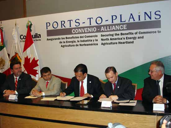 Fue testigo Alberto Aguirre de la firma de convenio de adhesión de Coahuila al Proyecto transnacional  Ports to Plains