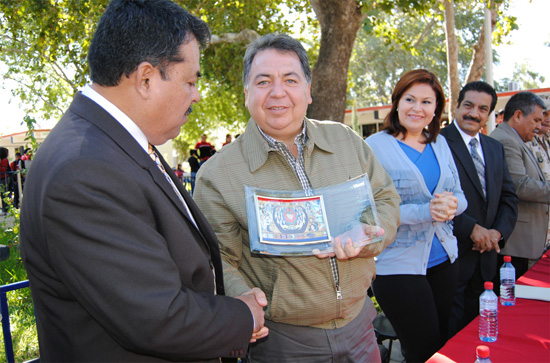 Presidió el alcalde festejo del 37 aniversario del CBTis 54 