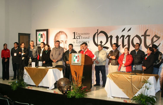 Concluyen priistas 23 horas de lectura ininterrumpida del Quijote 