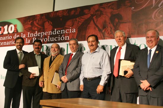 Discuten expertos datos históricos, económicos y políticos de la Revolución Mexicana
