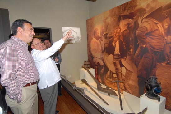 El gobernador Humberto Moreira inauguró el museo Francisco Villa en Sabinas 