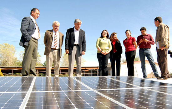 Inicia en Coahuila la red de escuelas solares