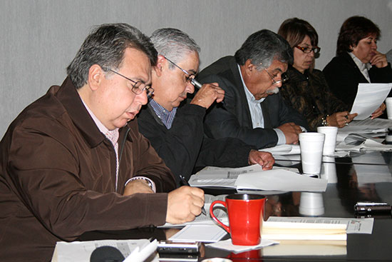 Cabildo de Acuña, en la segunda sesión ordinaria de diciembre 2010.
