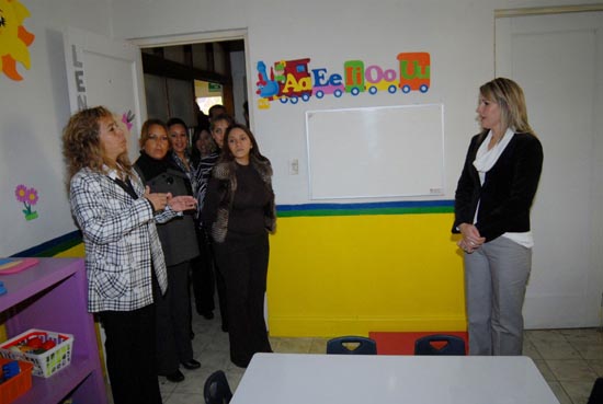 Inaugura la señora Vanessa de Moreira una guardería para niños con discapacidad