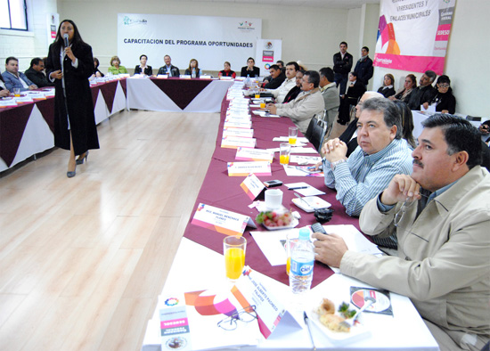Participó  alcalde de Acuña en reunión de introducción del Programa de Desarrollo Humano Oportunidades 