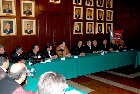 El gobernador Humberto Moreira se ha reunido con más de 20 alcaldes del estado 