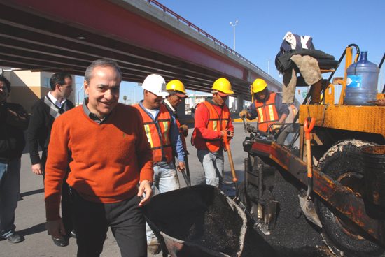 Realiza alcalde Manuel Maldonado banderazo de obras de recarpeteo de la Avenida 16 de Septiembre 