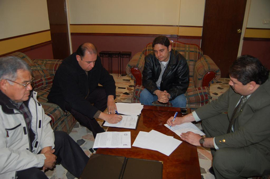 Signan convenio de colaboracion ayuntamiento de San Juan de Sabinas y Tecnológico de la Region Carbonifera  