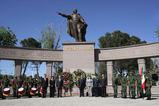 Conmemoran el 204 aniversario del natalicio de Benito Juárez 