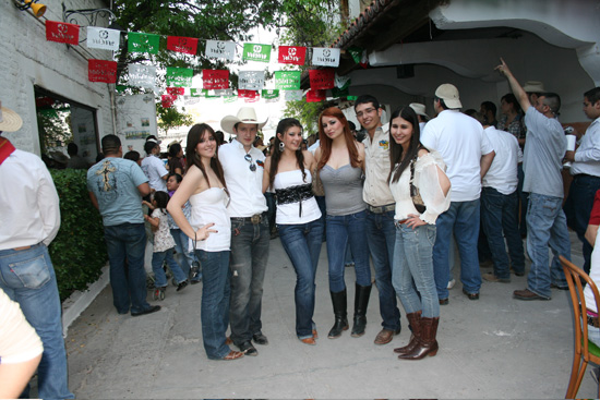 Esperan en Coahuila mas de 340 mil turistas esta Semana Mayor 