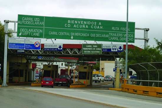 Gestiona el gobernador Humberto Moreira Valdés modernización del cruce fronterizo de ciudad Acuña 