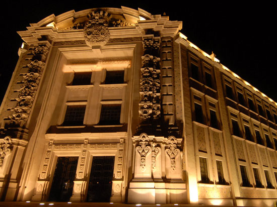 Cuenta el Instituto Tecnológico de Saltillo con nueva iluminación artística 