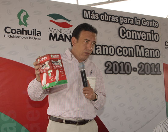 Inicia el gobernador Humberto Moreira Obras del programa Mano con Mano 2010-2011 en Escobedo 