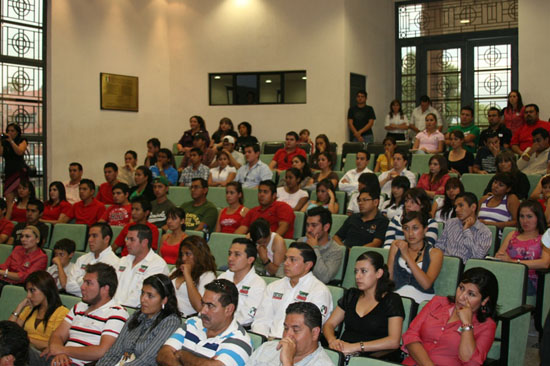 Presenta Secretaría de la Mujer conferencia “Jóvenes al rescate de México” 