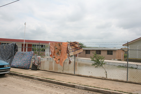 Tromba afecta a ciudad Acuña y deja mil familias damnificadas
