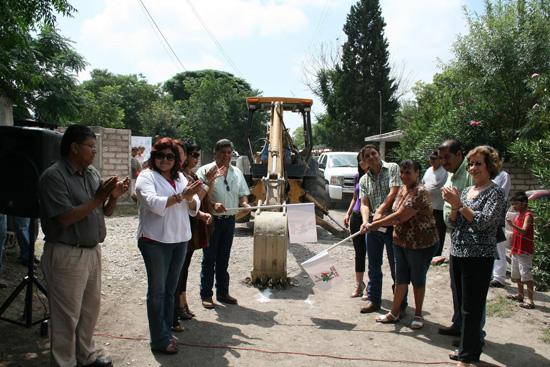 Arranca Antonio Nerio obra de ampliación de red de agua potable 