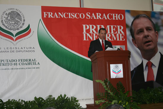 Presenta el diputado federal Francisco Saracho informe legislativo en Acuña 