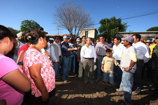 ANUNCIA EL GOBERNADOR HUMBERTO MOREIRA, REUBICACIÓN DE FAMILIAS QUE VIVEN EN COLONIAS CON RIESGO DE INUNDACIÓN 