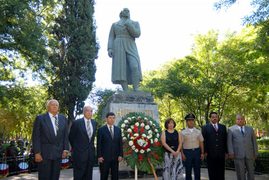 Autoridades civiles y militares conmemoran el 199 aniversario luctuoso de Don Miguel Hidalgo 