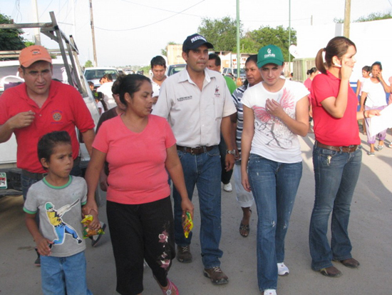 Destaca DIF de San Juan de Sabinas fuerte apoyo a damnificados de parte de Vanessa Guerrero de Moreira 