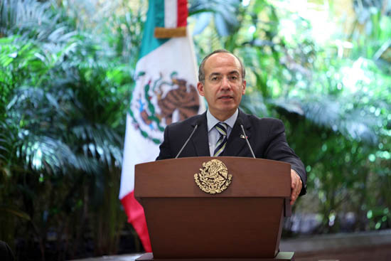 Expresa Presidente Felipe Calderón condolencias al Gobierno de Coahuila
