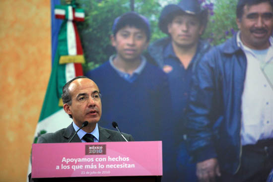 Presenta el Presidente Calderón paquete de apoyos para afectados por huracán “Alex”  