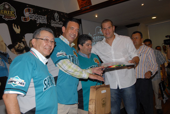 El gobierno de Coahuila entrega las llaves de la ciudad al club de beisbol Los Saraperos de Saltillo 