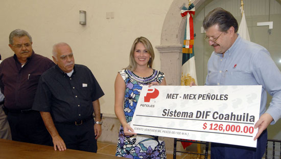Entrega Met-Mex Peñoles el primero de tres donativos para el programa “De Corazón a Corazoncito” 
