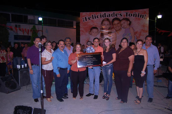 Festeja San Juan de Sabinas cumpleaños de su alcalde 