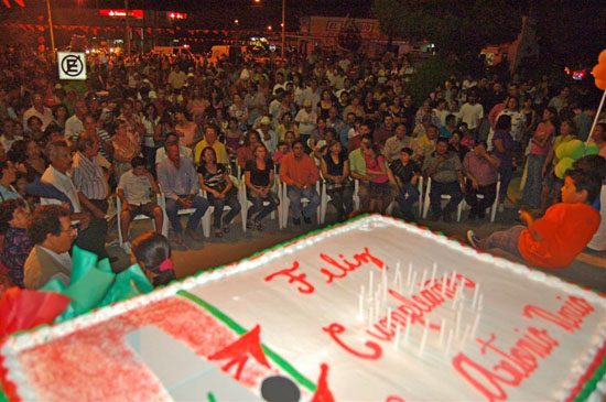 Festeja San Juan de Sabinas cumpleaños de su alcalde 