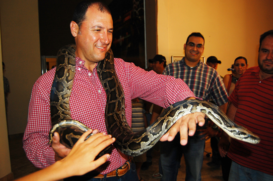 Inaugura presidente municipal exposición de reptiles vivos en la Plaza de las Culturas 