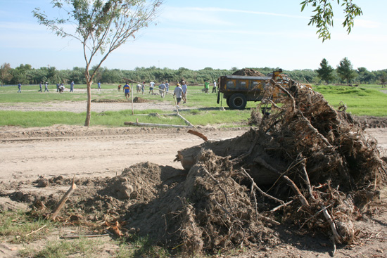 Inician rehabilitación de 11 campos deportivos dañados por el río Bravo 